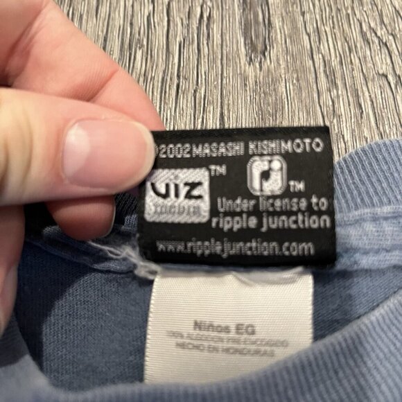 Vintage 2002 Naruto Anime Sasuke Shonen Jump Sasuke Graphic T-Shirt Youth XL - Picture 4 of 5